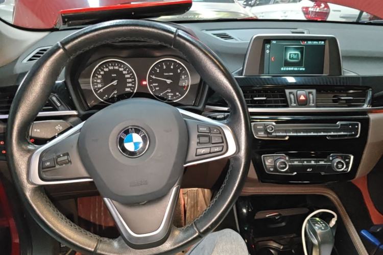 Used BMW X1 2018 sDrive18Li Luxury Model Center Console