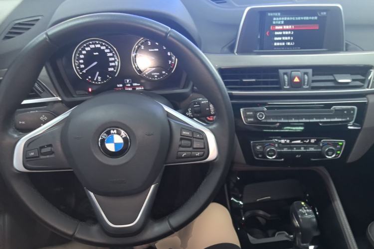 Used BMW X1 2018 sDrive18Li Luxury Model Center Console