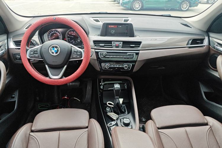 Used BMW X1 2018 sDrive18Li Luxury Model Center Console
