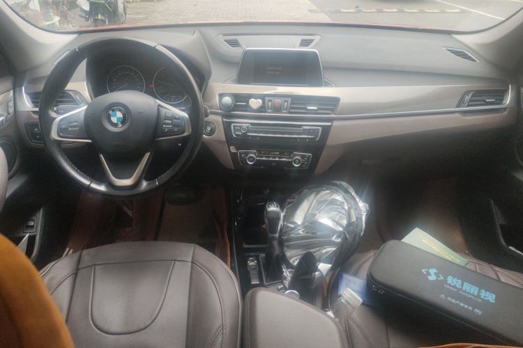 Used BMW X1 2018 sDrive18Li Luxury Model Center Console