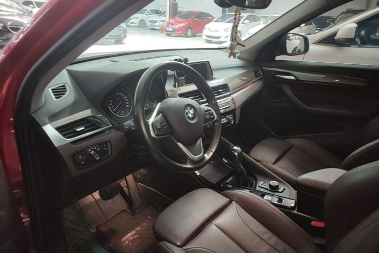 Used BMW X1 2018 sDrive18Li Luxury Model Center Console