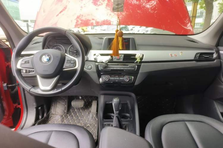 Used BMW X1 2018 sDrive18Li Fashion Model Center Console