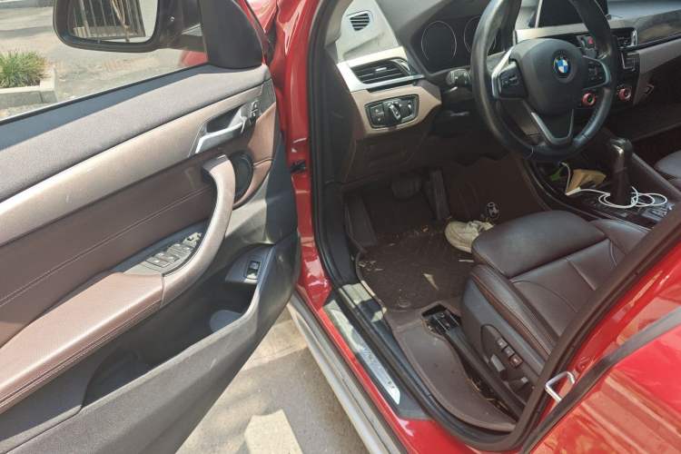 Used BMW X1 2018 xDrive20Li Luxury Edition Driver Seat