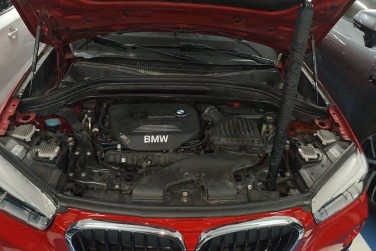 Used BMW X1 2018 xDrive20Li Luxury Edition Engine Bay