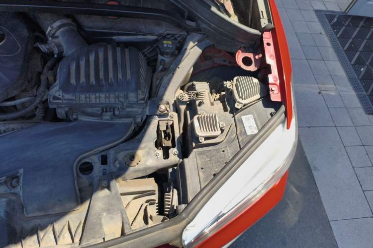 Used BMW X1 2018 sDrive18Li Luxury Model Engine Bay Left