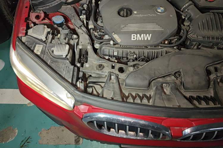 Used BMW X1 2018 sDrive20Li Leading Model Engine Bay Right