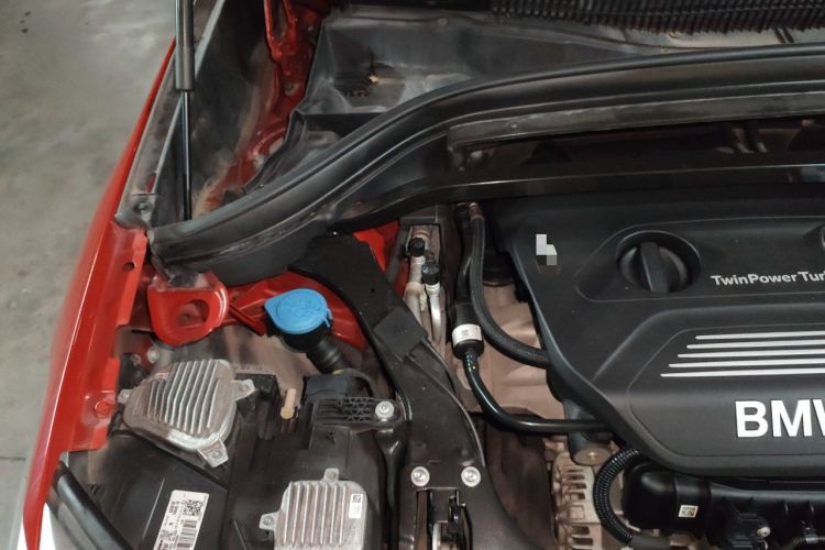 Used BMW X1 2018 sDrive18Li Luxury Model Engine Bay Right