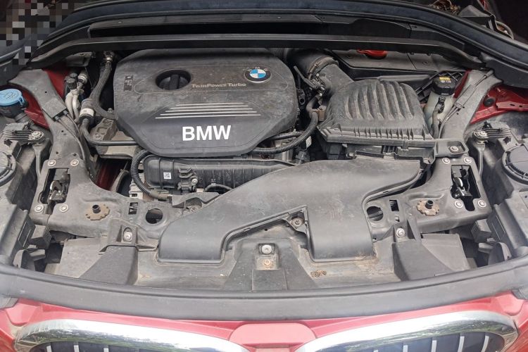Used BMW X1 2018 sDrive18Li Fashion Model Engine Bay