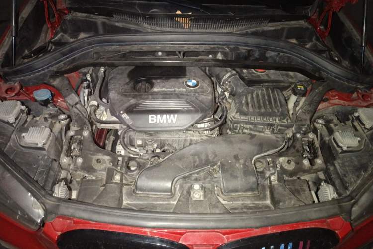 Used BMW X1 2018 sDrive18Li Fashion Model Engine Bay