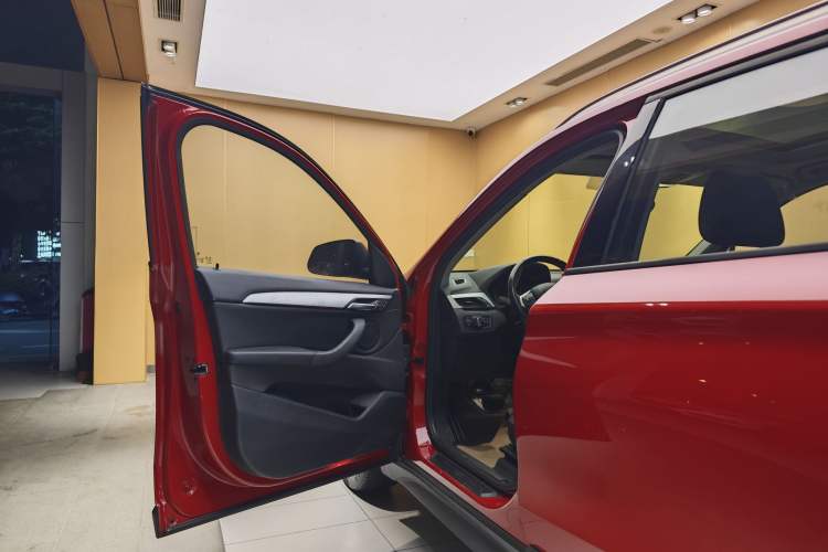 Used BMW X1 2018 sDrive18Li Fashion Model Exterior 3