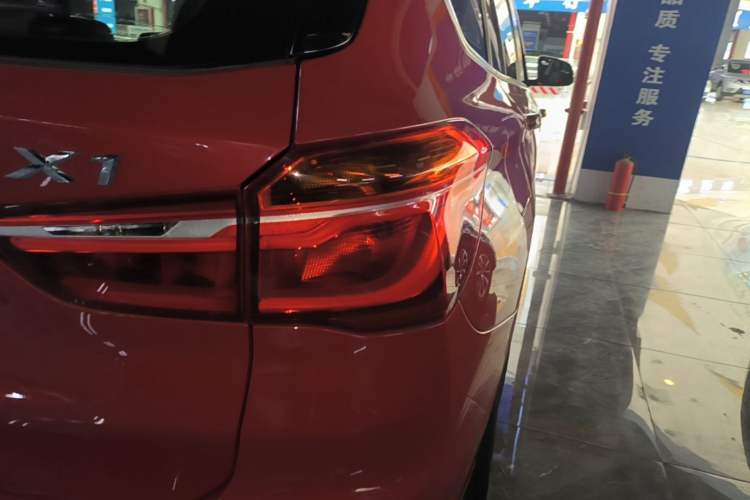 Used BMW X1 2018 xDrive20Li Luxury Edition Exterior 3