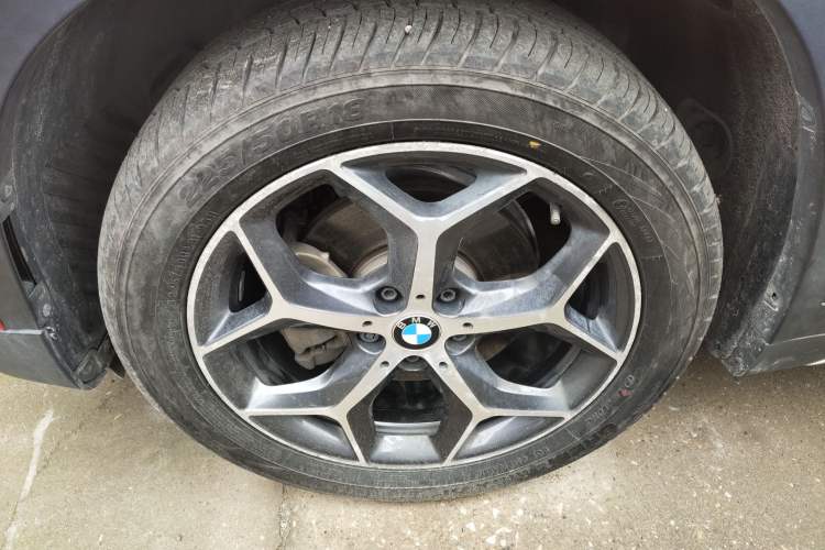 Used BMW X1 2018 sDrive18Li Luxury Model Exterior 4