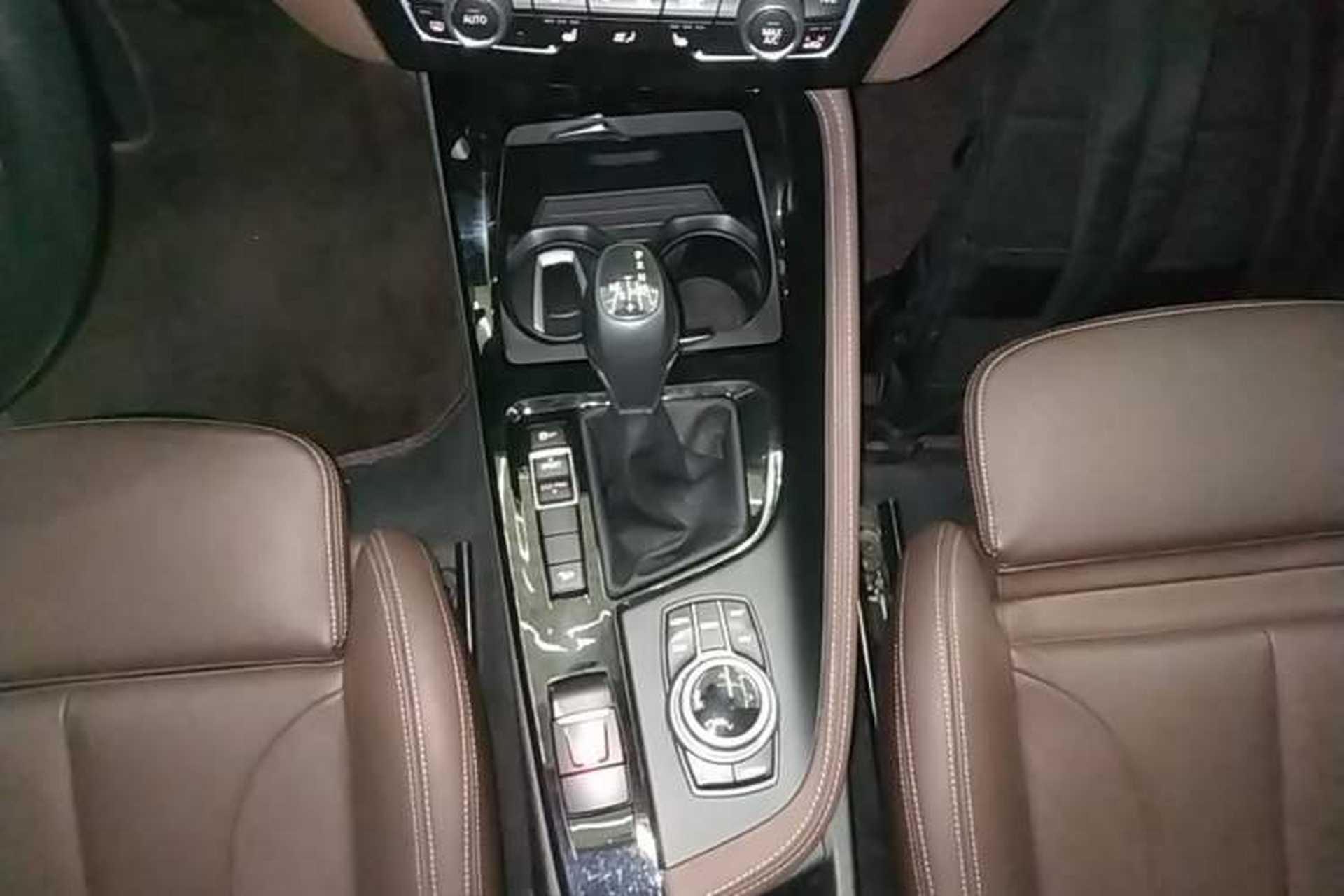 Used BMW X1 2018 xDrive20Li Luxury Edition Gear Lever