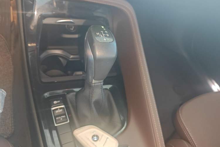 Used BMW X1 2018 sDrive18Li Luxury Model Gear Lever