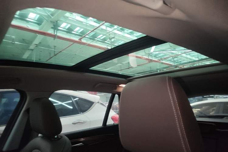 Used BMW X1 2018 sDrive18Li Luxury Model Headliner