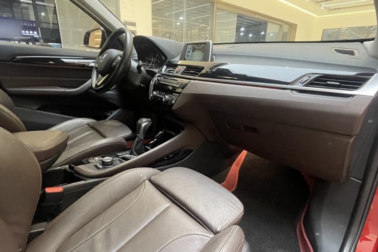 Used BMW X1 2018 sDrive18Li Luxury Model Interior 11