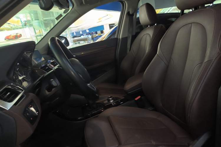 Used BMW X1 2018 xDrive20Li Luxury Edition Left Front Seat