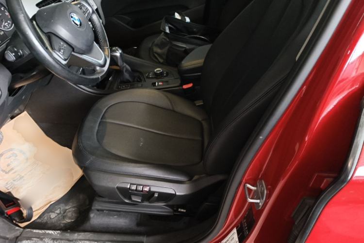 Used BMW X1 2018 sDrive18Li Fashion Model Left Front Seat