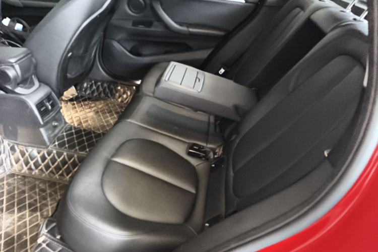 Used BMW X1 2018 sDrive18Li Fashion Model Left Rear Seat