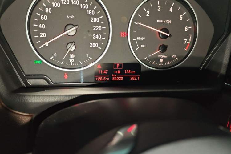 Used BMW X1 2018 xDrive20Li Luxury Edition Odometer Close Up