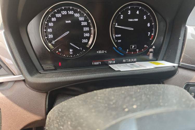Used BMW X1 2018 xDrive20Li Luxury Edition Odometer Close Up