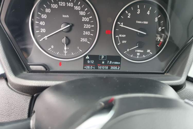 Used BMW X1 2018 sDrive18Li Fashion Model Odometer Close Up