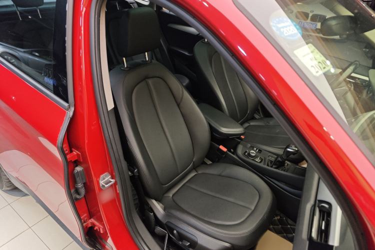 Used BMW X1 2018 sDrive18Li Fashion Model Right Front Seat