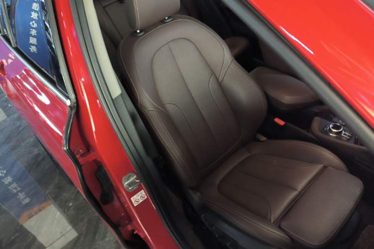 Used BMW X1 2018 xDrive20Li Luxury Edition Right Front Seat