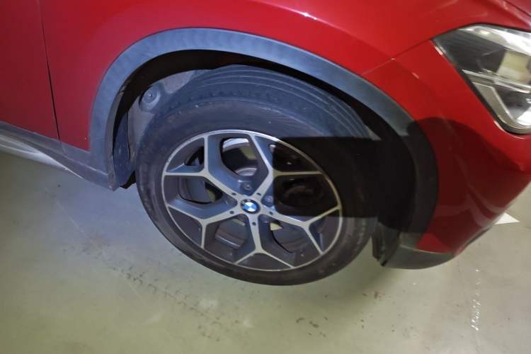 Used BMW X1 2018 sDrive18Li Luxury Model Right Front Wheel Hub