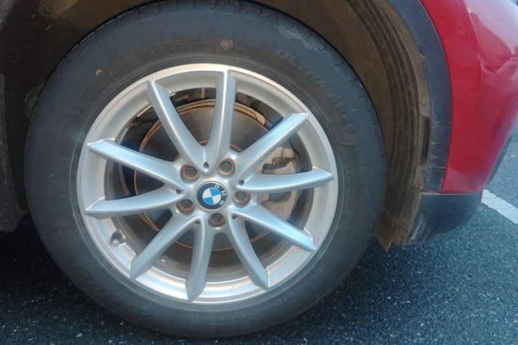 Used BMW X1 2018 sDrive18Li Fashion Model Right Front Wheel Hub