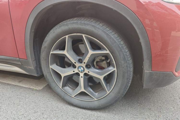 Used BMW X1 2018 xDrive20Li Luxury Edition Right Front Wheel Hub