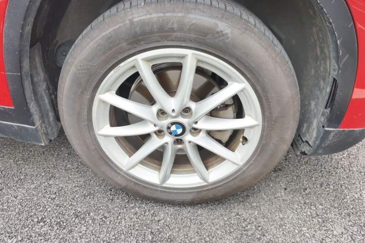 Used BMW X1 2018 sDrive18Li Fashion Model Right Front Wheel Hub