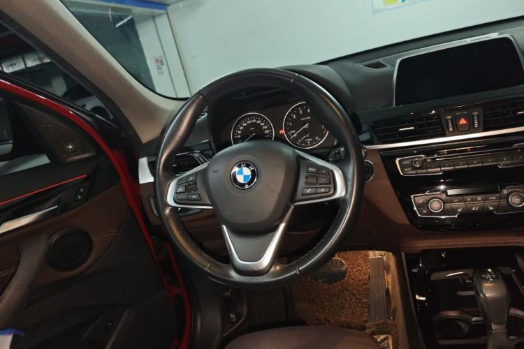 Used BMW X1 2018 xDrive20Li Luxury Edition Steering Wheel