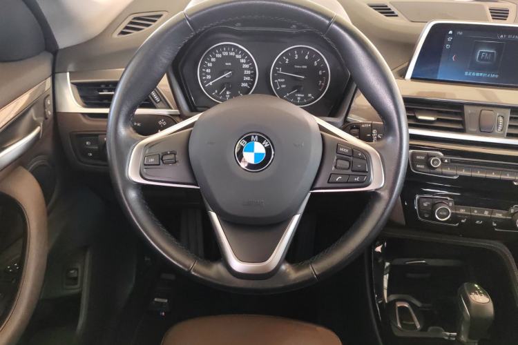Used BMW X1 2018 xDrive20Li Luxury Edition Steering Wheel