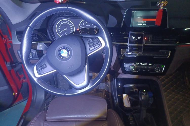 Used BMW X1 2018 xDrive20Li Luxury Edition Steering Wheel