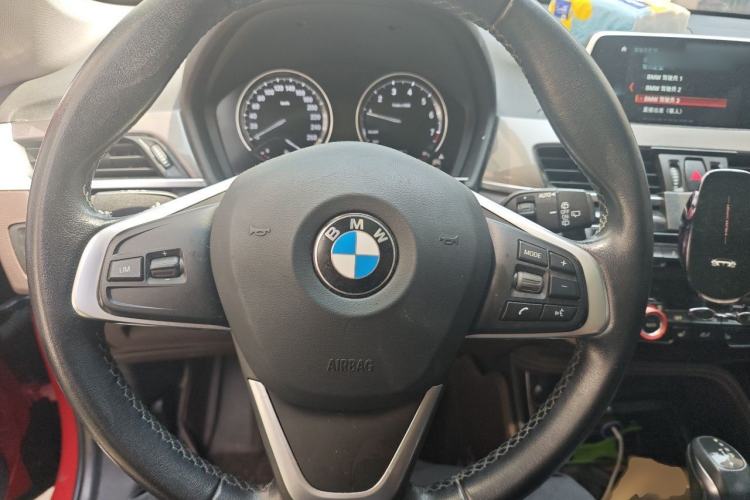 Used BMW X1 2018 xDrive20Li Luxury Edition Steering Wheel