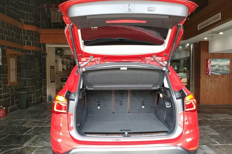 Used BMW X1 2018 sDrive18Li Luxury Model Trunk