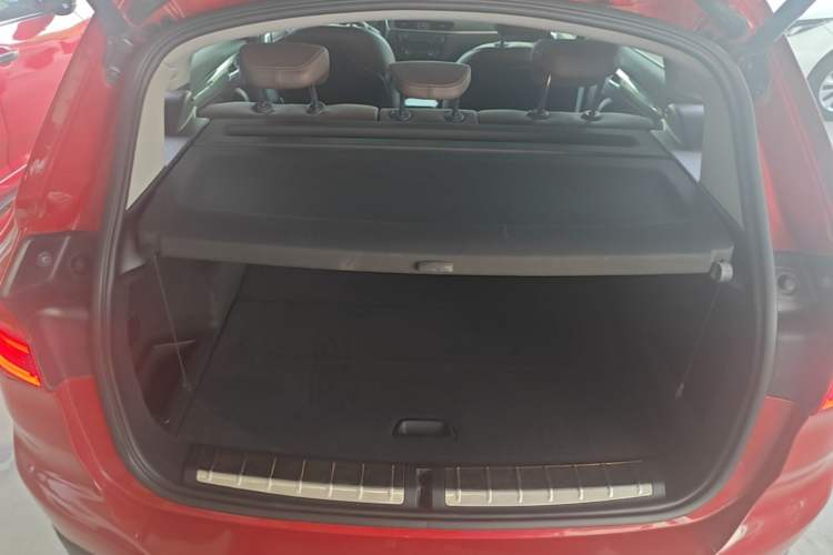 Used BMW X1 2018 sDrive18Li Luxury Model Trunk
