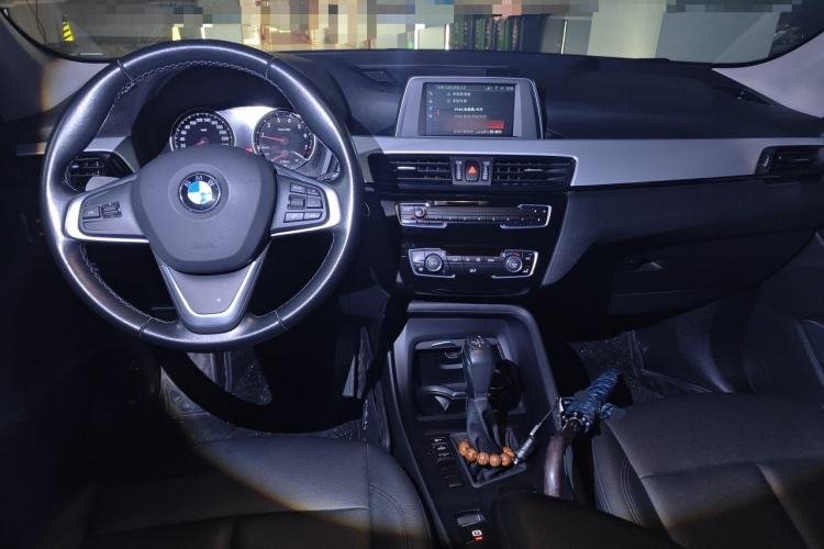 Used BMW X1 2018 sDrive20Li Leading Model Center Console