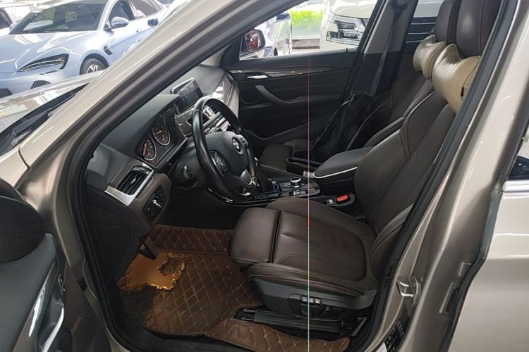 Used BMW X1 2018 xDrive20Li Luxury Edition Driver Seat