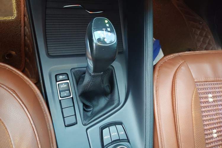 Used BMW X1 2018 sDrive20Li Leading Model Gear Lever