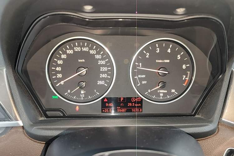 Used BMW X1 2018 xDrive20Li Luxury Edition Instrument Cluster