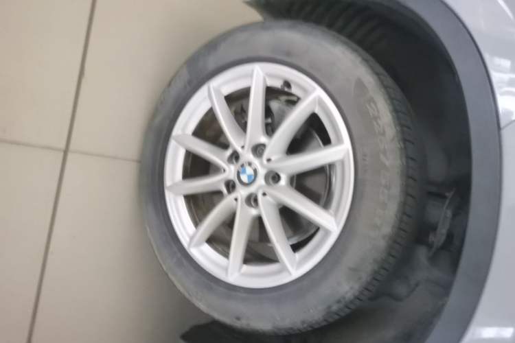Used BMW X1 2018 sDrive18Li Fashion Model Left Front Wheel Hub
