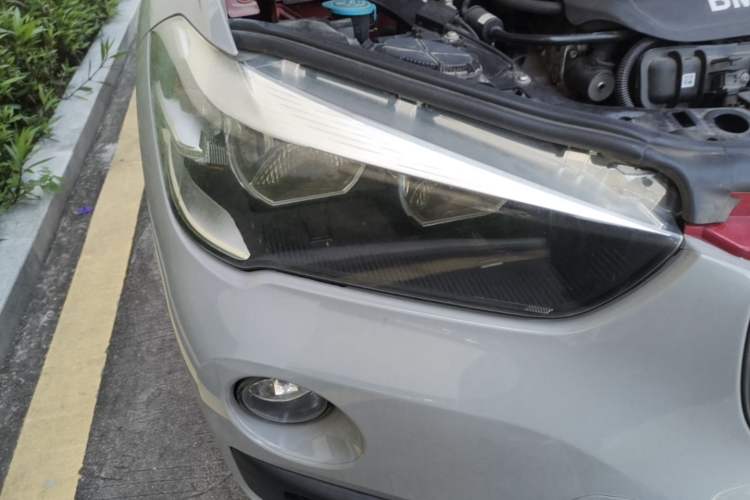 Used BMW X1 2018 sDrive18Li Fashion Model Right Front Headlight