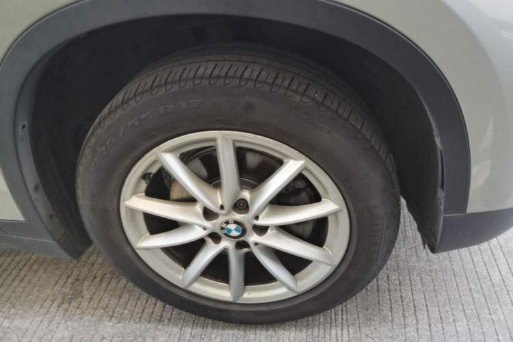 Used BMW X1 2018 sDrive18Li Fashion Model Right Front Wheel Hub