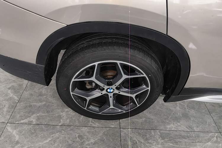 Used BMW X1 2018 xDrive20Li Luxury Edition Right Rear Wheel Hub