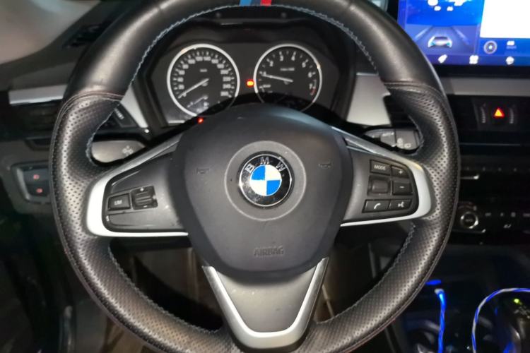 Used BMW X1 2018 sDrive18Li Fashion Model Steering Wheel