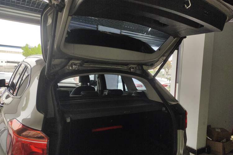 Used BMW X1 2018 sDrive18Li Fashion Model Trunk
