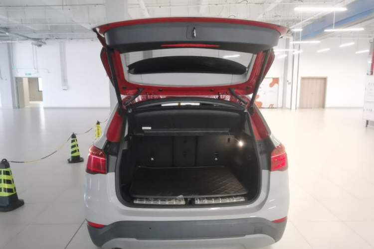 Used BMW X1 2018 sDrive18Li Fashion Model Trunk