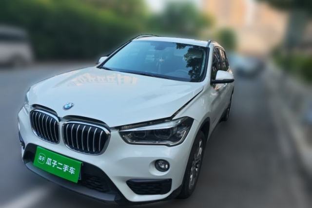 Ojetý BMW X1 2018 sDrive20Li Leading Model